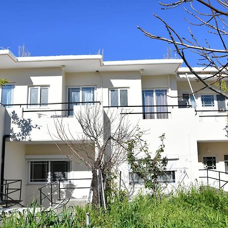 Iskas Apartments Іялісос Екстер'єр фото