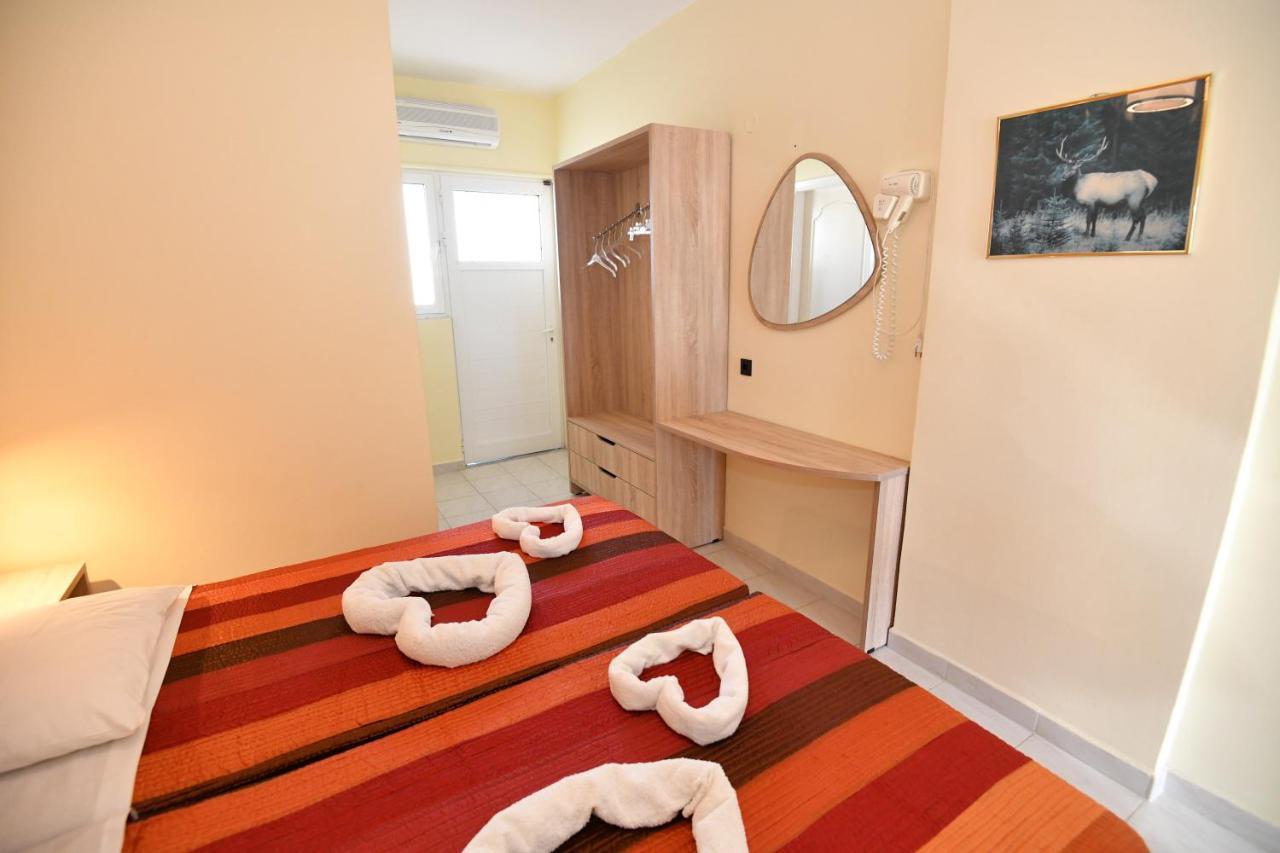 Iskas Apartments Іялісос Екстер'єр фото